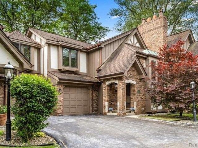 Condo for sale in Dearborn Condo for sale in Dearborn