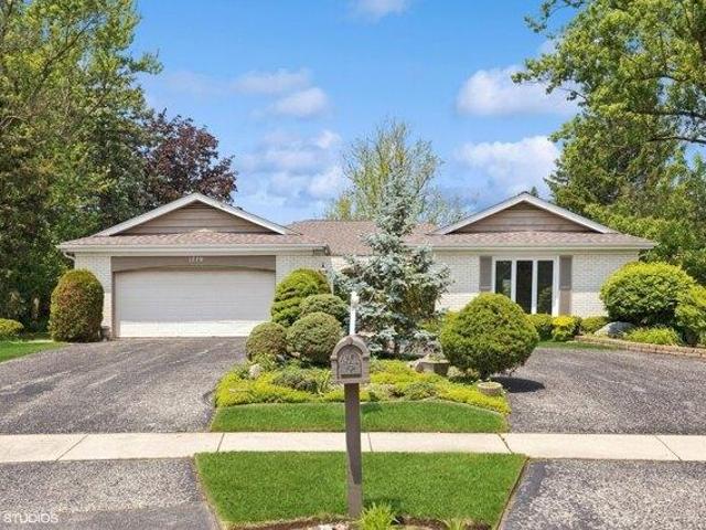 House for sale in Deerfield, Illinois