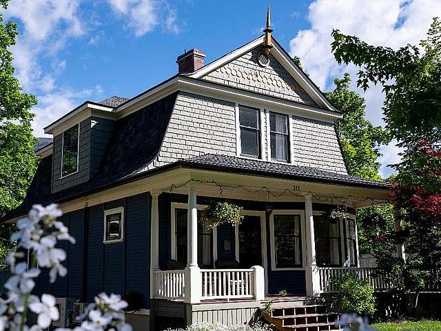 House for rent in Nelson, British Columbia