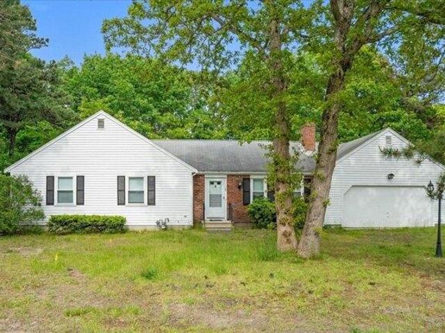 House for sale in Dennis, Massachusetts