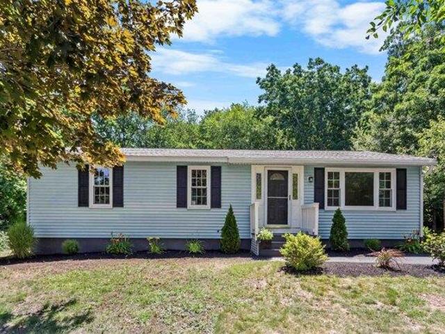 House for sale in New Hampshire