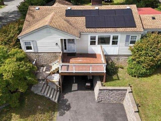 House for sale in Derry Village, Derry