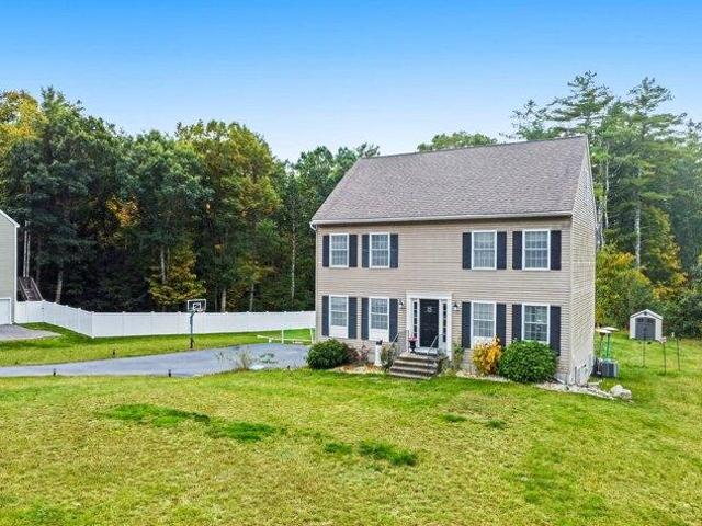 House for sale in Derry, Rockingham County