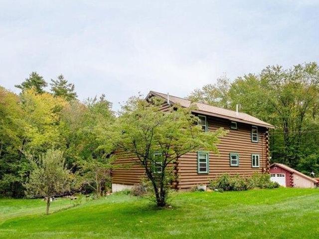 House for sale in Derry Village, Derry