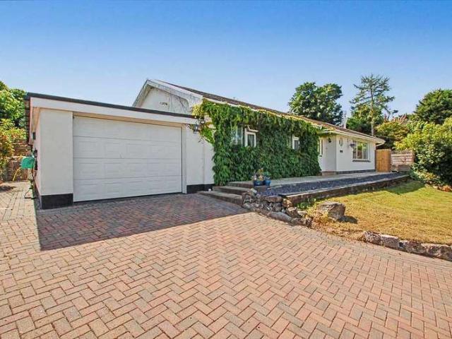 Bungalow for sale in Monkton, Pembroke