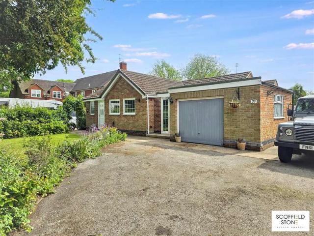 Bungalow for sale in Egginton, East Midlands