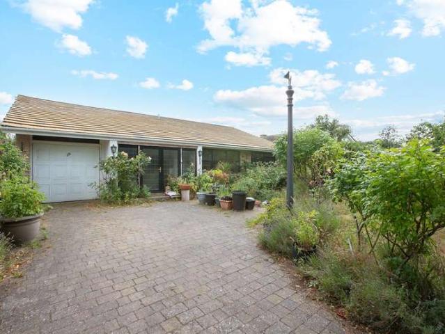 Bungalow for sale in Whitstable, Kent