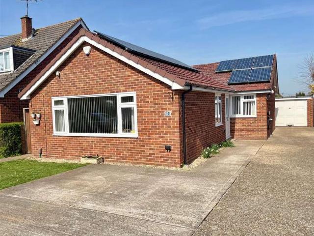 Bungalow for sale in Durrington, Wiltshire