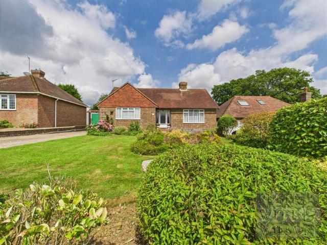 Bungalow for sale in Battle, Heathlands