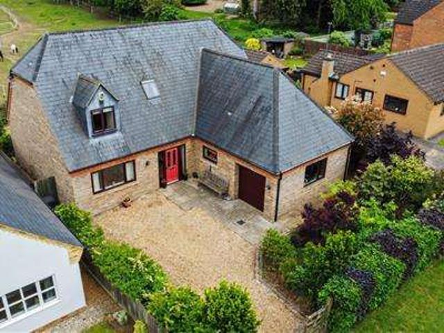 Bungalow for sale in Earls Barton