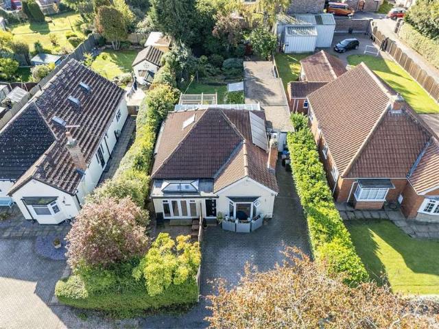 Bungalow for sale in Staynor Hall, Selby