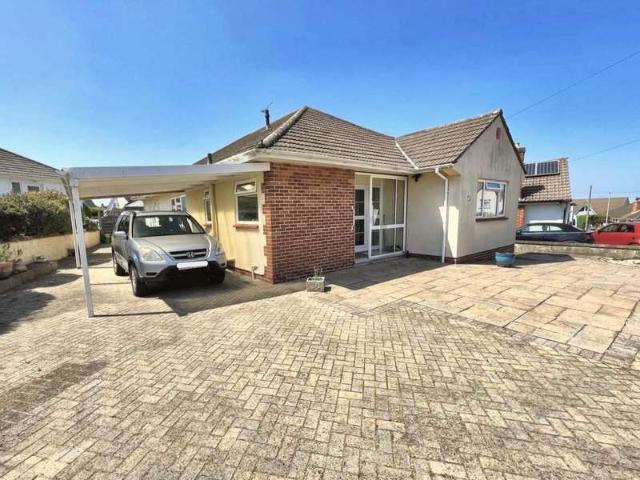 Bungalow for sale in Worlebury, Weston-super-mare
