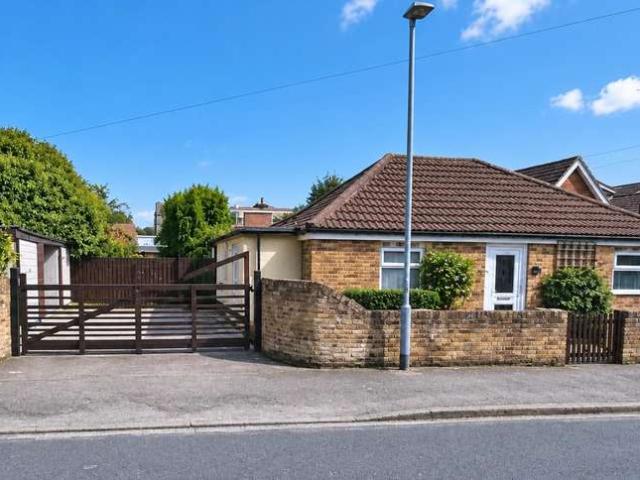 Bungalow for sale in New Village, Cottingham