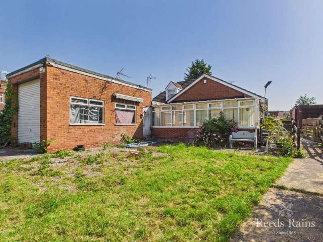 Bungalow for sale in Hull, City Of Kingston Upon Hull