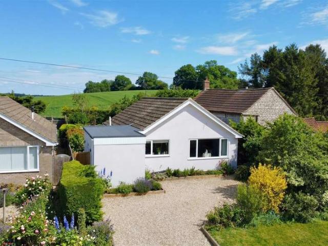 Bungalow for sale in Barholm, Lincolnshire