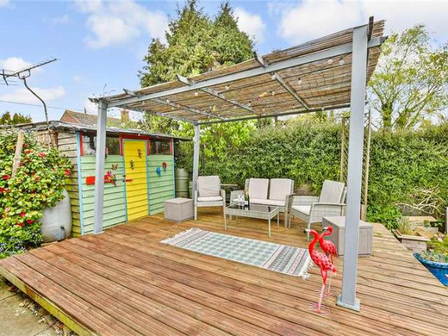 Bungalow for sale in Oad Street, Kent