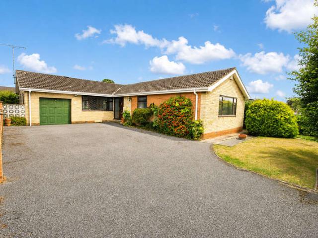 Bungalow for sale in Tickhill, South Yorkshire