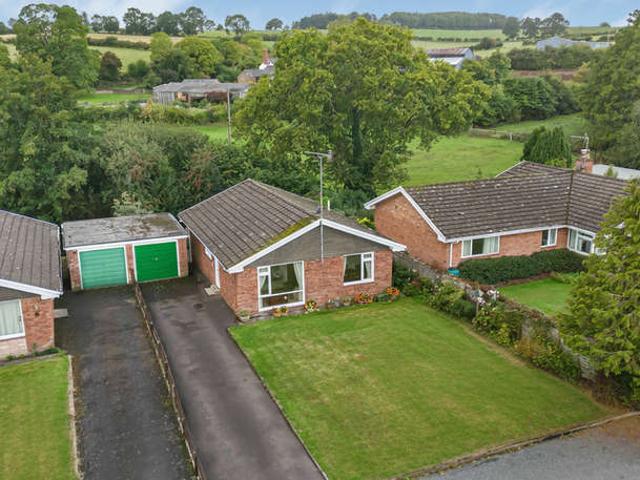 Bungalow for sale in Pencombe with Grendon Warren