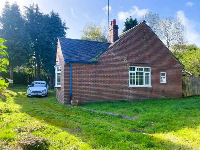 Bungalow for sale in Saltbrook End, Quarry Bank