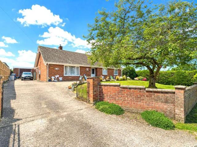 Bungalow for sale in Chedburgh, Suffolk