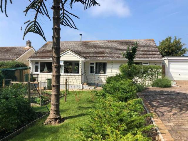 Bungalow for sale in Freshwater, Isle Of Wight