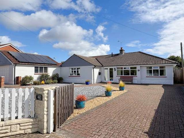 Bungalow for sale in Ebblake, Verwood