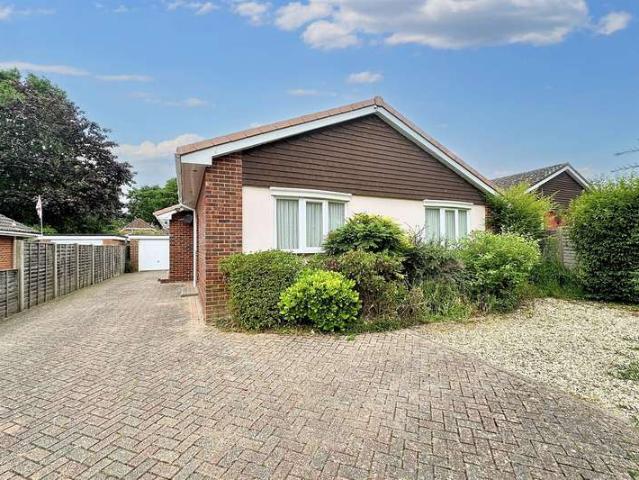 Bungalow for sale in Ebblake, Verwood