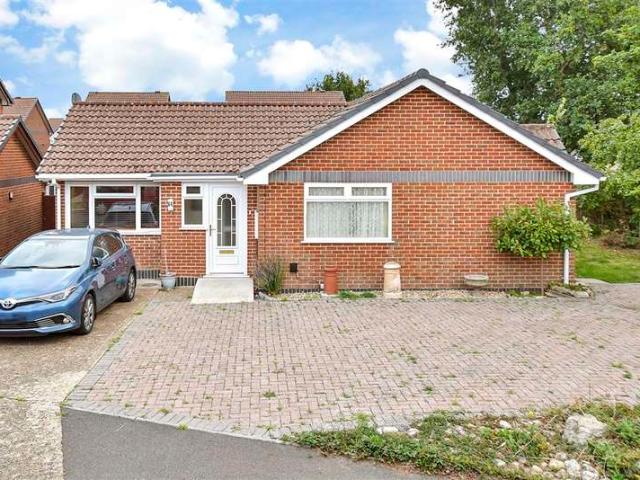 Bungalow for sale in Shalfleet, Isle Of Wight