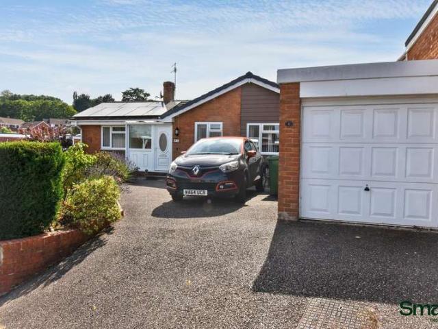 Bungalow for sale in Foxhayes, Watergate