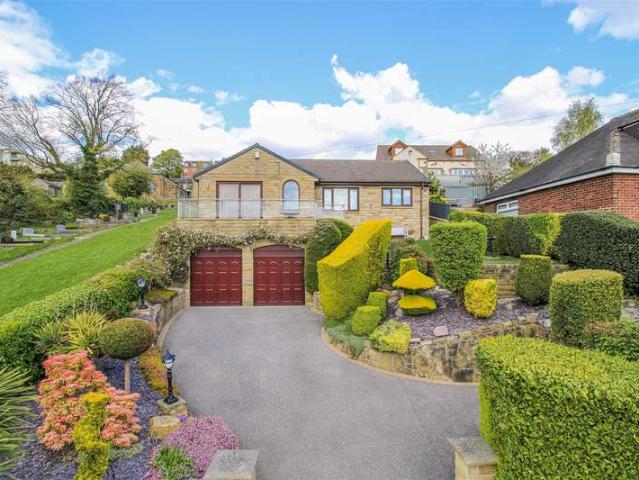 Bungalow for sale in Overthorpe, West Yorkshire