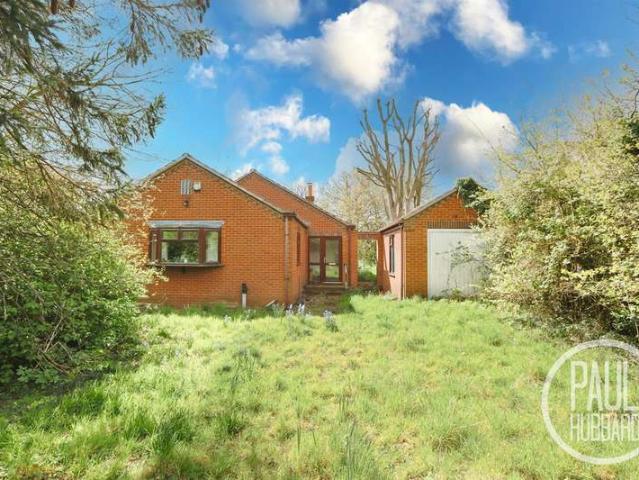 Bungalow for sale in Eastbridge, Suffolk