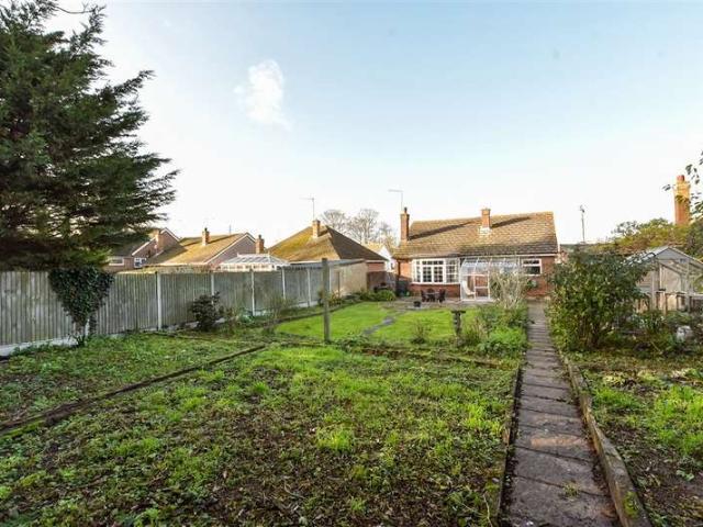 Bungalow for sale in St. Peter's, Acol