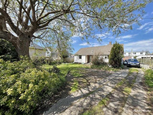 Bungalow for sale in Carnon Downs, Cornwall