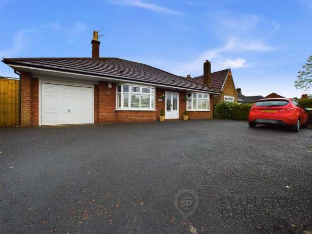 Bungalow for sale in Prescot, Holt