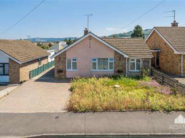 Bungalow for sale in Winchcombe, Pamington