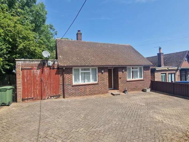 Bungalow for sale in Littleworth, Berrick Salome