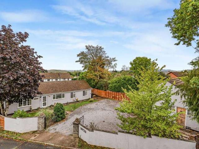 Bungalow for sale in Chudleigh Knighton, Teignbridge