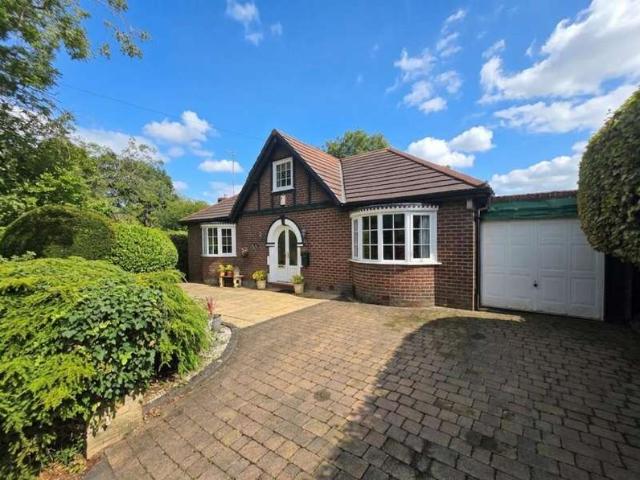 Bungalow for sale in Gatley, Greater Manchester