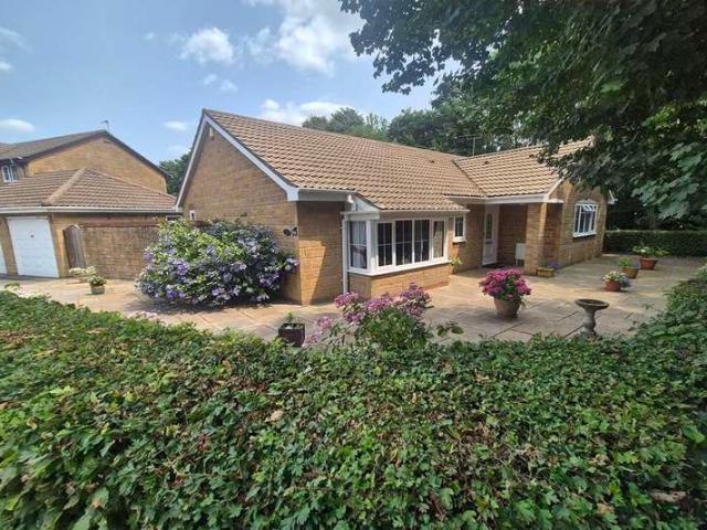 Bungalow for sale in Misterton, Somerset