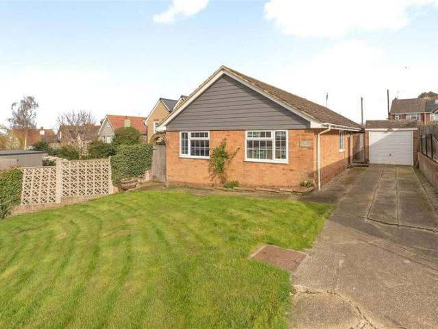 Bungalow for sale in The Bridge, Kent