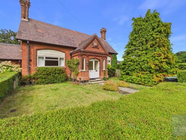 Bungalow for sale in Eastbridge, Suffolk
