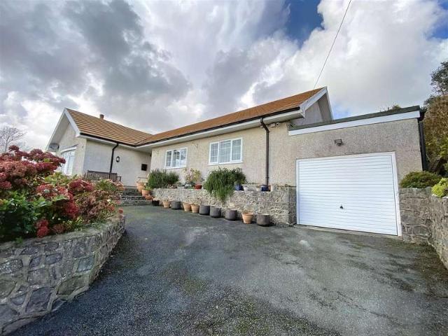 Bungalow for sale in Cosheston, Wales