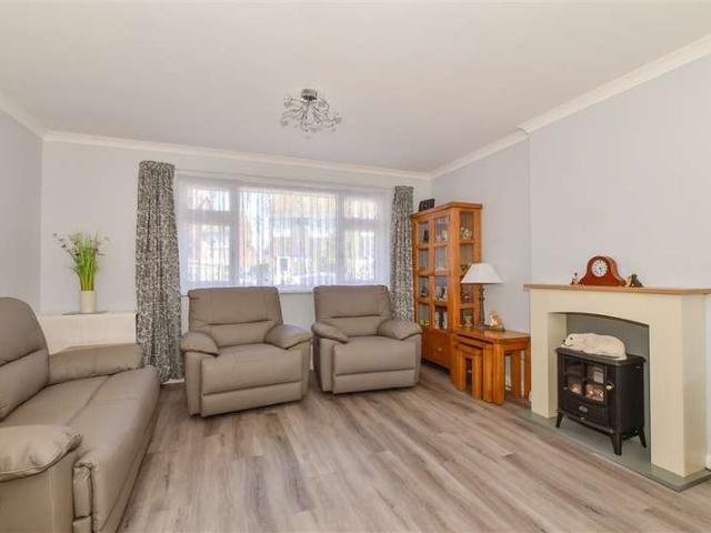 Bungalow for sale in Beltinge, The Bridge