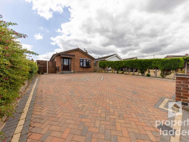 Bungalow for sale in Heartsease, East Bank