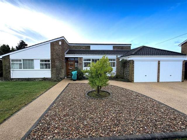 Bungalow for sale in West Park, Fylde