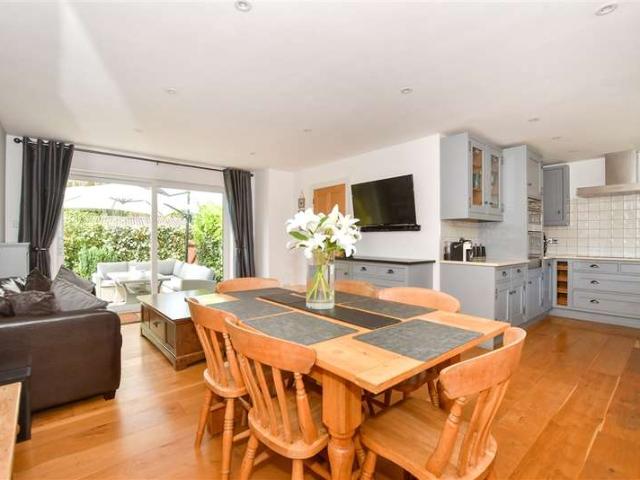 Bungalow for sale in Hillview, Surrey