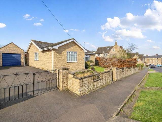 Bungalow for sale in Rode, Somerset