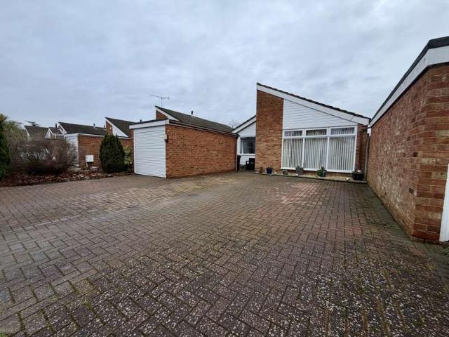 Bungalow for sale in Key Street, Suffolk