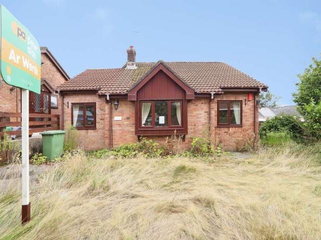 Bungalow for sale in Llantwit Fardre