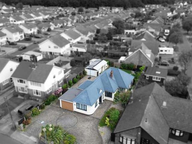 Bungalow for sale in Thundersley, Essex